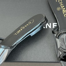 CHANE* |小香26S新品大双C镂空拖鞋通透肌理自带轻奢气韵经典双C镌刻品牌底蕴镂空剪裁勾勒灵动轮廓 CHANE* |小香26S新品大双C镂空拖鞋通透肌理自带轻奢气韵经典双C镌刻品牌底蕴镂空剪裁勾勒灵动轮廓