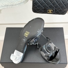 高跟CHANE* |小香26S新品大双C镂空拖鞋通透肌理自带轻奢气韵经典双C镌刻品牌底蕴镂空剪裁勾勒灵动 高跟CHANE* |小香26S新品大双C镂空拖鞋通透肌理自带轻奢气韵经典双C镌刻品牌底蕴镂空剪裁勾勒灵动