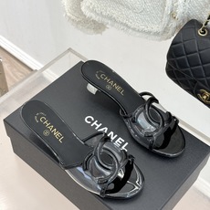 高跟CHANE* |小香26S新品大双C镂空拖鞋通透肌理自带轻奢气韵经典双C镌刻品牌底蕴镂空剪裁勾勒灵动 高跟CHANE* |小香26S新品大双C镂空拖鞋通透肌理自带轻奢气韵经典双C镌刻品牌底蕴镂空剪裁勾勒灵动