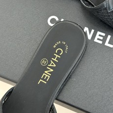CHANE* |小香26S新品大双C镂空拖鞋通透肌理自带轻奢气韵经典双C镌刻品牌底蕴镂空剪裁勾勒灵动轮廓 CHANE* |小香26S新品大双C镂空拖鞋通透肌理自带轻奢气韵经典双C镌刻品牌底蕴镂空剪裁勾勒灵动轮廓