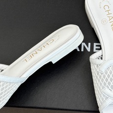 CHANE* |小香26S新品大双C镂空拖鞋通透肌理自带轻奢气韵经典双C镌刻品牌底蕴镂空剪裁勾勒灵动轮廓 CHANE* |小香26S新品大双C镂空拖鞋通透肌理自带轻奢气韵经典双C镌刻品牌底蕴镂空剪裁勾勒灵动轮廓