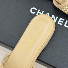 CHANE* |小香26S新品大双C镂空拖鞋通透肌理自带轻奢气韵经典双C镌刻品牌底蕴镂空剪裁勾勒灵动轮廓 CHANE* |小香26S新品大双C镂空拖鞋通透肌理自带轻奢气韵经典双C镌刻品牌底蕴镂空剪裁勾勒灵动轮廓