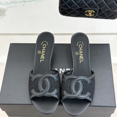 高跟CHANE* |小香26S新品大双C镂空拖鞋通透肌理自带轻奢气韵经典双C镌刻品牌底蕴镂空剪裁勾勒灵动 高跟CHANE* |小香26S新品大双C镂空拖鞋通透肌理自带轻奢气韵经典双C镌刻品牌底蕴镂空剪裁勾勒灵动
