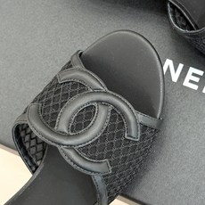 高跟CHANE* |小香26S新品大双C镂空拖鞋通透肌理自带轻奢气韵经典双C镌刻品牌底蕴镂空剪裁勾勒灵动 高跟CHANE* |小香26S新品大双C镂空拖鞋通透肌理自带轻奢气韵经典双C镌刻品牌底蕴镂空剪裁勾勒灵动