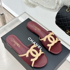 CHANE* |小香26S新品大双C镂空拖鞋通透肌理自带轻奢气韵经典双C镌刻品牌底蕴镂空剪裁勾勒灵动轮廓 CHANE* |小香26S新品大双C镂空拖鞋通透肌理自带轻奢气韵经典双C镌刻品牌底蕴镂空剪裁勾勒灵动轮廓