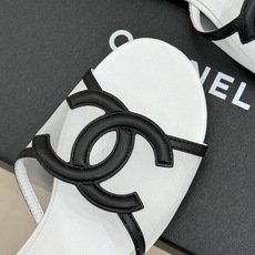 CHANE* |小香26S新品大双C镂空拖鞋通透肌理自带轻奢气韵经典双C镌刻品牌底蕴镂空剪裁勾勒灵动轮廓 CHANE* |小香26S新品大双C镂空拖鞋通透肌理自带轻奢气韵经典双C镌刻品牌底蕴镂空剪裁勾勒灵动轮廓