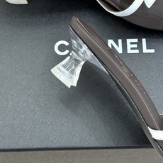 高跟CHANE* |小香26S新品大双C镂空拖鞋通透肌理自带轻奢气韵经典双C镌刻品牌底蕴镂空剪裁勾勒灵动 高跟CHANE* |小香26S新品大双C镂空拖鞋通透肌理自带轻奢气韵经典双C镌刻品牌底蕴镂空剪裁勾勒灵动
