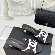 高跟CHANE* |小香26S新品大双C镂空拖鞋通透肌理自带轻奢气韵经典双C镌刻品牌底蕴镂空剪裁勾勒灵动 高跟CHANE* |小香26S新品大双C镂空拖鞋通透肌理自带轻奢气韵经典双C镌刻品牌底蕴镂空剪裁勾勒灵动