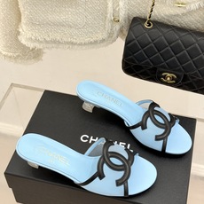 高跟CHANE* |小香26S新品大双C镂空拖鞋通透肌理自带轻奢气韵经典双C镌刻品牌底蕴镂空剪裁勾勒灵动 高跟CHANE* |小香26S新品大双C镂空拖鞋通透肌理自带轻奢气韵经典双C镌刻品牌底蕴镂空剪裁勾勒灵动