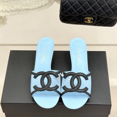 高跟CHANE* |小香26S新品大双C镂空拖鞋通透肌理自带轻奢气韵经典双C镌刻品牌底蕴镂空剪裁勾勒灵动 高跟CHANE* |小香26S新品大双C镂空拖鞋通透肌理自带轻奢气韵经典双C镌刻品牌底蕴镂空剪裁勾勒灵动