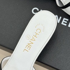 高跟CHANE* |小香26S新品大双C镂空拖鞋通透肌理自带轻奢气韵经典双C镌刻品牌底蕴镂空剪裁勾勒灵动 高跟CHANE* |小香26S新品大双C镂空拖鞋通透肌理自带轻奢气韵经典双C镌刻品牌底蕴镂空剪裁勾勒灵动