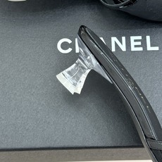 高跟CHANE* |小香26S新品大双C镂空拖鞋通透肌理自带轻奢气韵经典双C镌刻品牌底蕴镂空剪裁勾勒灵动 高跟CHANE* |小香26S新品大双C镂空拖鞋通透肌理自带轻奢气韵经典双C镌刻品牌底蕴镂空剪裁勾勒灵动