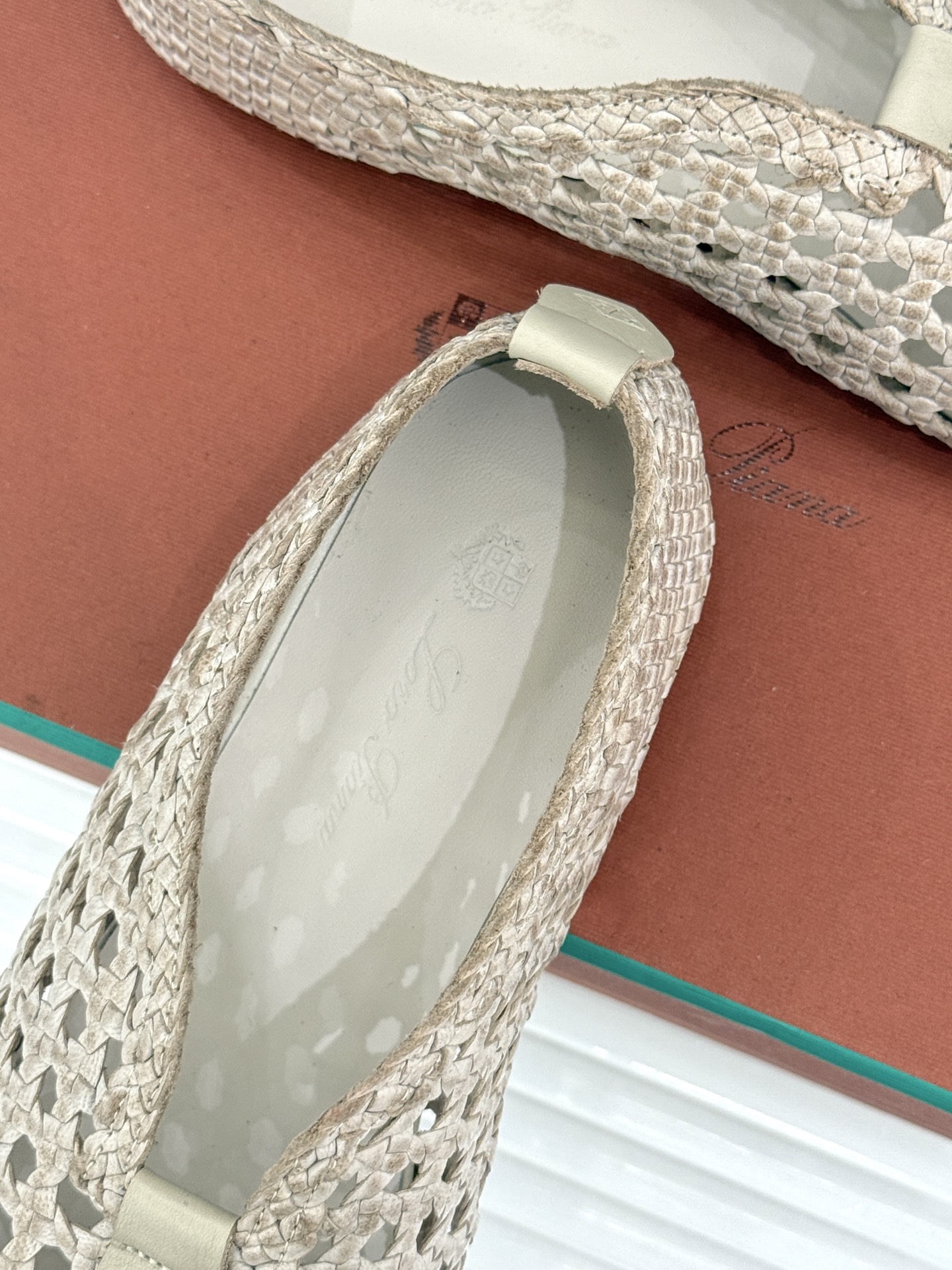 Loro Piana/LP🌾26WF新品编织镂空乐福鞋镂空肌理自带呼吸感意大利匠人手工编织小羊皮如云朵般 Loro Piana/LP🌾26WF新品编织镂空乐福鞋镂空肌理自带呼吸感意大利匠人手工编织小羊皮如云朵般