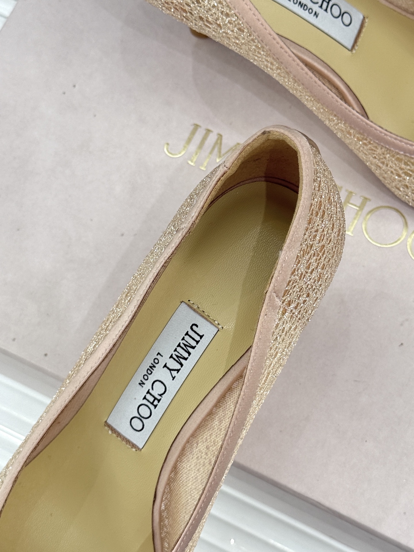 Jimmy Choo/吉米周26WF新品棉花糖尖头高跟鞋软弹鞋垫如踩云端尖头瞬间拉长腿型奶fufu配色温 Jimmy Choo/吉米周26WF新品棉花糖尖头高跟鞋软弹鞋垫如踩云端尖头瞬间拉长腿型奶fufu配色温