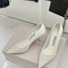 Jimmy Choo/吉米周26WF新品棉花糖尖头高跟鞋软弹鞋垫如踩云端尖头瞬间拉长腿型奶fufu配色温 Jimmy Choo/吉米周26WF新品棉花糖尖头高跟鞋软弹鞋垫如踩云端尖头瞬间拉长腿型奶fufu配色温