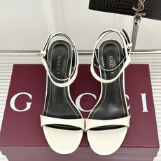 Gucci/古驰26WF新品一字带金属跟高跟凉鞋金属细跟折射冷冽光泽一字带勾勒足弓柔媚曲线杏仁头温柔包容 Gucci/古驰26WF新品一字带金属跟高跟凉鞋金属细跟折射冷冽光泽一字带勾勒足弓柔媚曲线杏仁头温柔包容