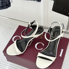 Gucci/古驰26WF新品一字带金属跟高跟凉鞋金属细跟折射冷冽光泽一字带勾勒足弓柔媚曲线杏仁头温柔包容 Gucci/古驰26WF新品一字带金属跟高跟凉鞋金属细跟折射冷冽光泽一字带勾勒足弓柔媚曲线杏仁头温柔包容