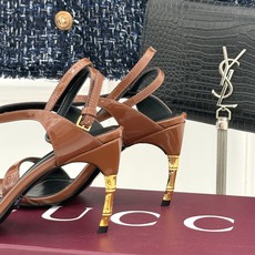 Gucci/古驰26WF新品一字带金属跟高跟凉鞋金属细跟折射冷冽光泽一字带勾勒足弓柔媚曲线杏仁头温柔包容 Gucci/古驰26WF新品一字带金属跟高跟凉鞋金属细跟折射冷冽光泽一字带勾勒足弓柔媚曲线杏仁头温柔包容