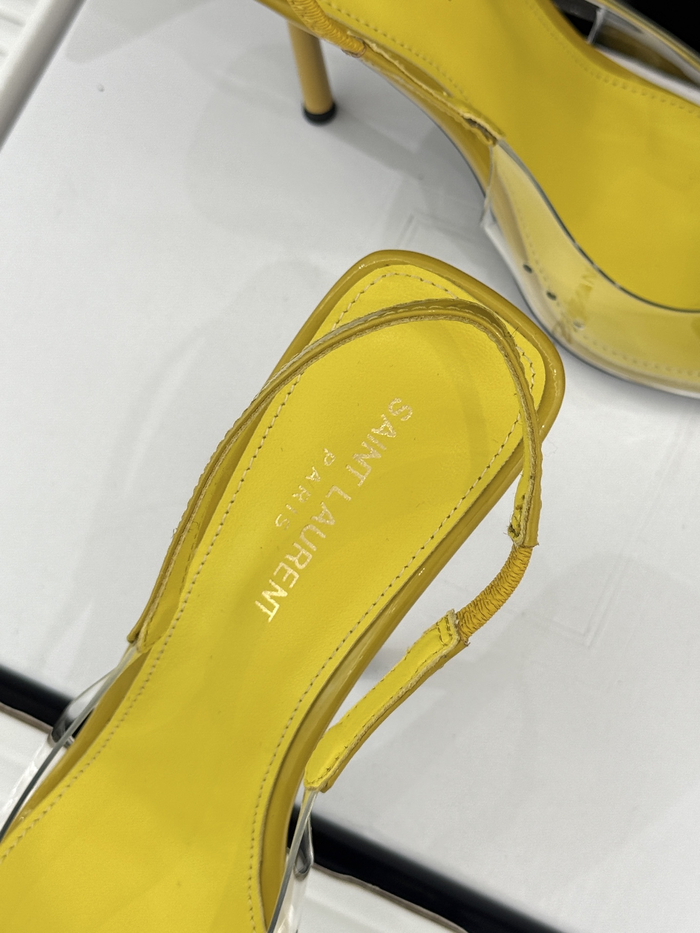 （原版飞机＋10）Saint Laurent /圣罗兰YSL26WF新品胶片褶皱尖头后空高跟凉鞋冷艳御姐