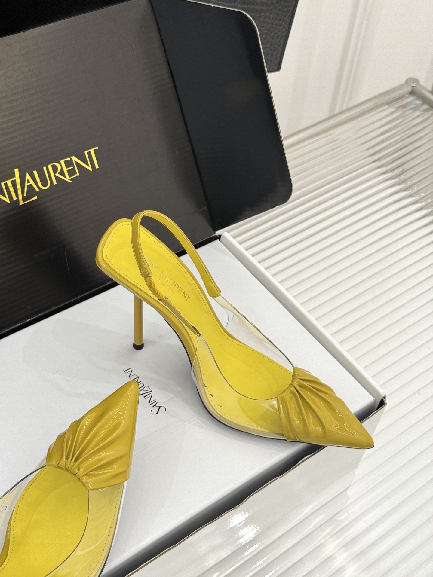 （原版飞机＋10）Saint Laurent /圣罗兰YSL26WF新品胶片褶皱尖头后空高跟凉鞋冷艳御姐