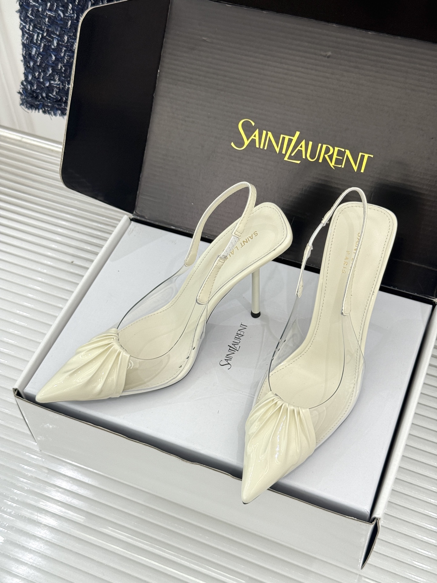 （原版飞机＋10）Saint Laurent /圣罗兰YSL26WF新品胶片褶皱尖头后空高跟凉鞋冷艳御姐