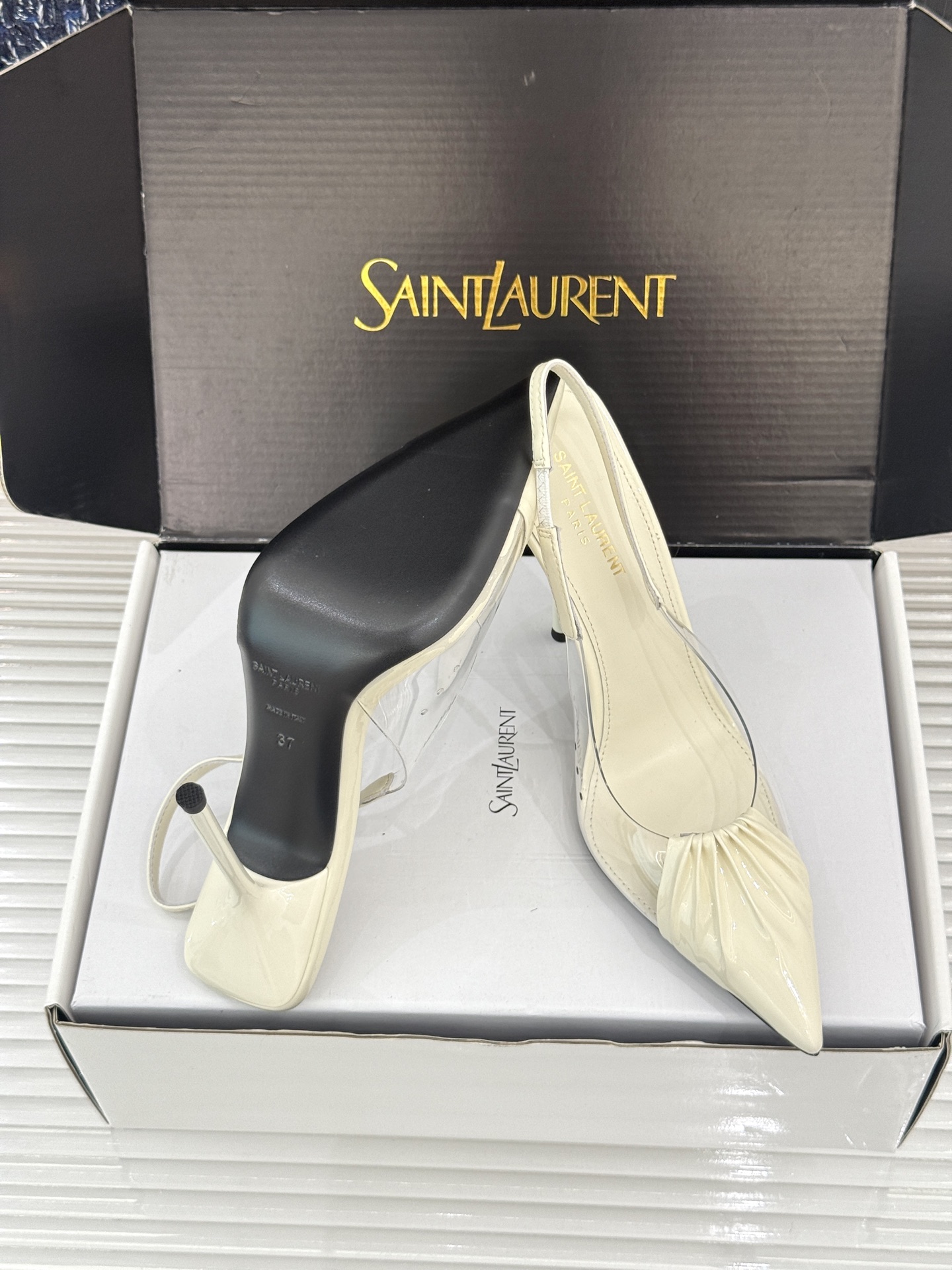 （原版飞机＋10）Saint Laurent /圣罗兰YSL26WF新品胶片褶皱尖头后空高跟凉鞋冷艳御姐
