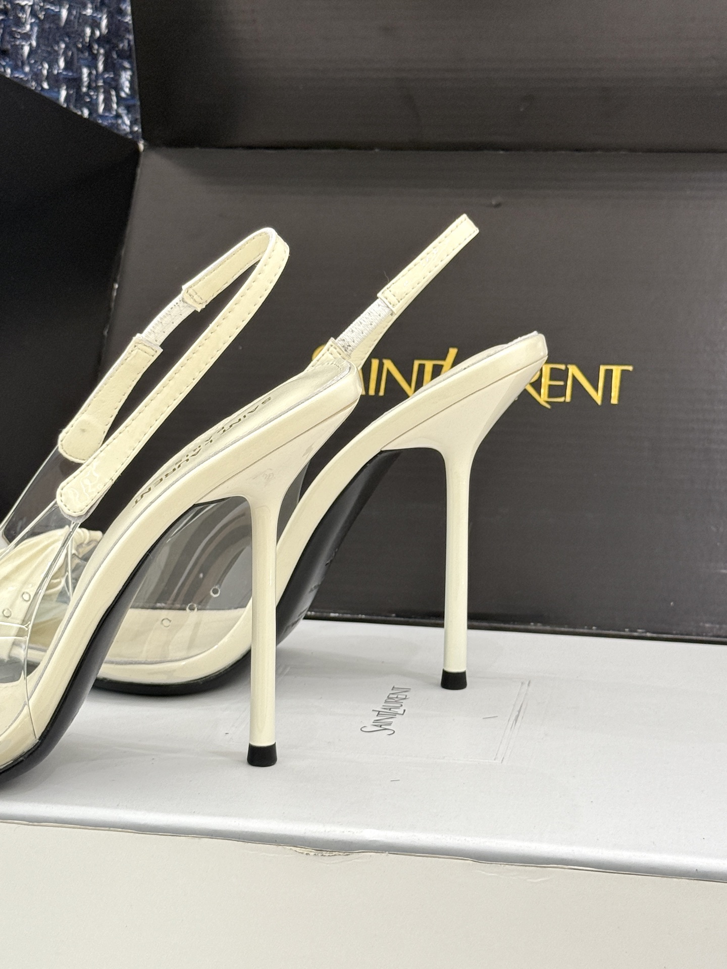 （原版飞机＋10）Saint Laurent /圣罗兰YSL26WF新品胶片褶皱尖头后空高跟凉鞋冷艳御姐