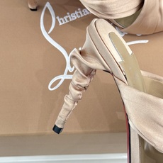 ChristinLouboutin/CL26WF新品彩色真丝交叉带高跟拖鞋彩色真丝泛着珍珠光泽交叉带缠绕 ChristinLouboutin/CL26WF新品彩色真丝交叉带高跟拖鞋彩色真丝泛着珍珠光泽交叉带缠绕