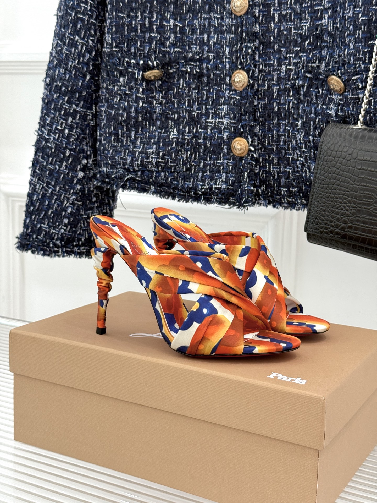 ChristinLouboutin/CL26WF新品彩色真丝交叉带高跟拖鞋彩色真丝泛着珍珠光泽交叉带缠绕