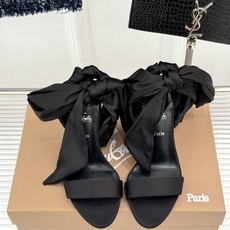 ChristinLouboutin/CL26WF新品彩色真丝蝴蝶结绑带高跟凉鞋把春日繁花揉进真丝里彩色缎 ChristinLouboutin/CL26WF新品彩色真丝蝴蝶结绑带高跟凉鞋把春日繁花揉进真丝里彩色缎