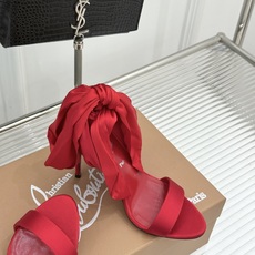 ChristinLouboutin/CL26WF新品彩色真丝蝴蝶结绑带高跟凉鞋把春日繁花揉进真丝里彩色缎 ChristinLouboutin/CL26WF新品彩色真丝蝴蝶结绑带高跟凉鞋把春日繁花揉进真丝里彩色缎