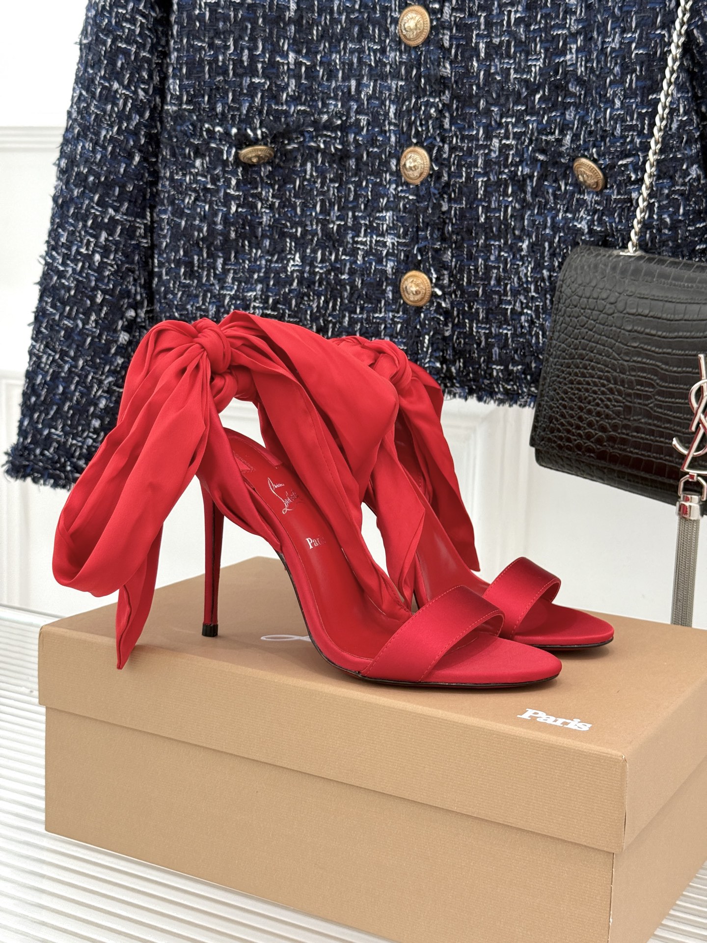 ChristinLouboutin/CL26WF新品彩色真丝蝴蝶结绑带高跟凉鞋把春日繁花揉进真丝里彩色缎