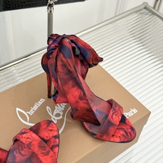 ChristinLouboutin/CL26WF新品彩色真丝蝴蝶结绑带高跟凉鞋把春日繁花揉进真丝里彩色缎 ChristinLouboutin/CL26WF新品彩色真丝蝴蝶结绑带高跟凉鞋把春日繁花揉进真丝里彩色缎