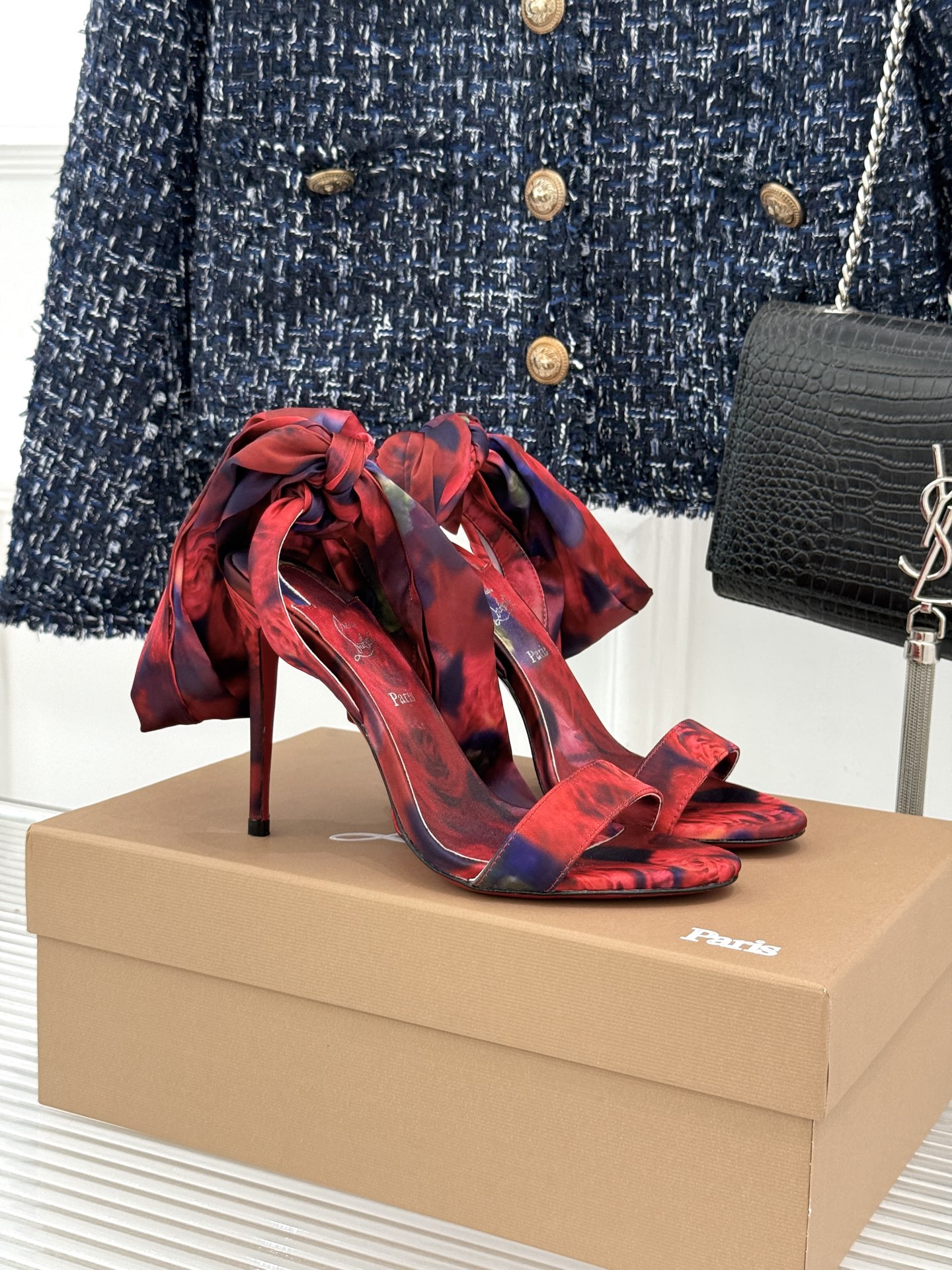 ChristinLouboutin/CL26WF新品彩色真丝蝴蝶结绑带高跟凉鞋把春日繁花揉进真丝里彩色缎