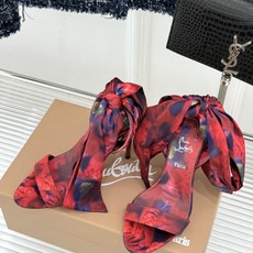ChristinLouboutin/CL26WF新品彩色真丝蝴蝶结绑带高跟凉鞋把春日繁花揉进真丝里彩色缎 ChristinLouboutin/CL26WF新品彩色真丝蝴蝶结绑带高跟凉鞋把春日繁花揉进真丝里彩色缎