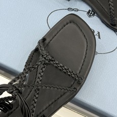 (原版飞机盒+10)Prada/普拉达26WF新品复古编织平底凉鞋手工编织重绎复古美学进口拉菲草织就肌理 (原版飞机盒+10)Prada/普拉达26WF新品复古编织平底凉鞋手工编织重绎复古美学进口拉菲草织就肌理