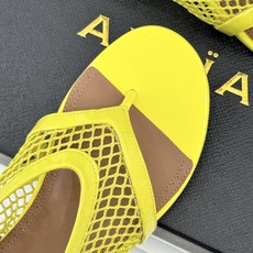 ALAÏA/阿莱亚26WF新品复古网面夹脚凉鞋阿莱亚26WF终章之作复古网面重绎经典美学菱格镂空织就呼吸 ALAÏA/阿莱亚26WF新品复古网面夹脚凉鞋阿莱亚26WF终章之作复古网面重绎经典美学菱格镂空织就呼吸