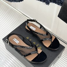 ALAÏA/阿莱亚26WF新品复古网面夹脚凉鞋阿莱亚26WF终章之作复古网面重绎经典美学菱格镂空织就呼吸 ALAÏA/阿莱亚26WF新品复古网面夹脚凉鞋阿莱亚26WF终章之作复古网面重绎经典美学菱格镂空织就呼吸