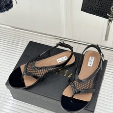 ALAÏA/阿莱亚26WF新品复古网面夹脚凉鞋阿莱亚26WF终章之作复古网面重绎经典美学菱格镂空织就呼吸 ALAÏA/阿莱亚26WF新品复古网面夹脚凉鞋阿莱亚26WF终章之作复古网面重绎经典美学菱格镂空织就呼吸