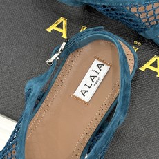 ALAÏA/阿莱亚26WF新品复古网面夹脚凉鞋阿莱亚26WF终章之作复古网面重绎经典美学菱格镂空织就呼吸 ALAÏA/阿莱亚26WF新品复古网面夹脚凉鞋阿莱亚26WF终章之作复古网面重绎经典美学菱格镂空织就呼吸