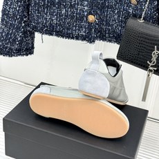 Jil Sander/吉尔桑达极26WF新品复古真丝芭蕾休闲德训鞋阿甘鞋 真丝与运动的温柔邂逅复古芭蕾融 Jil Sander/吉尔桑达极26WF新品复古真丝芭蕾休闲德训鞋阿甘鞋 真丝与运动的温柔邂逅复古芭蕾融