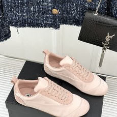 Jil Sander/吉尔桑达极26WF新品复古真丝芭蕾休闲德训鞋阿甘鞋 真丝与运动的温柔邂逅复古芭蕾融 Jil Sander/吉尔桑达极26WF新品复古真丝芭蕾休闲德训鞋阿甘鞋 真丝与运动的温柔邂逅复古芭蕾融
