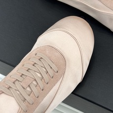 Jil Sander/吉尔桑达极26WF新品复古真丝芭蕾休闲德训鞋阿甘鞋 真丝与运动的温柔邂逅复古芭蕾融 Jil Sander/吉尔桑达极26WF新品复古真丝芭蕾休闲德训鞋阿甘鞋 真丝与运动的温柔邂逅复古芭蕾融