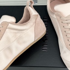 Jil Sander/吉尔桑达极26WF新品复古真丝芭蕾休闲德训鞋阿甘鞋 真丝与运动的温柔邂逅复古芭蕾融 Jil Sander/吉尔桑达极26WF新品复古真丝芭蕾休闲德训鞋阿甘鞋 真丝与运动的温柔邂逅复古芭蕾融