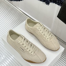 Jil Sander x PUMA 26WF新品休闲运动鞋德训鞋 极简与运动的灵魂碰撞Jil Sande Jil Sander x PUMA 26WF新品休闲运动鞋德训鞋 极简与运动的灵魂碰撞Jil Sande