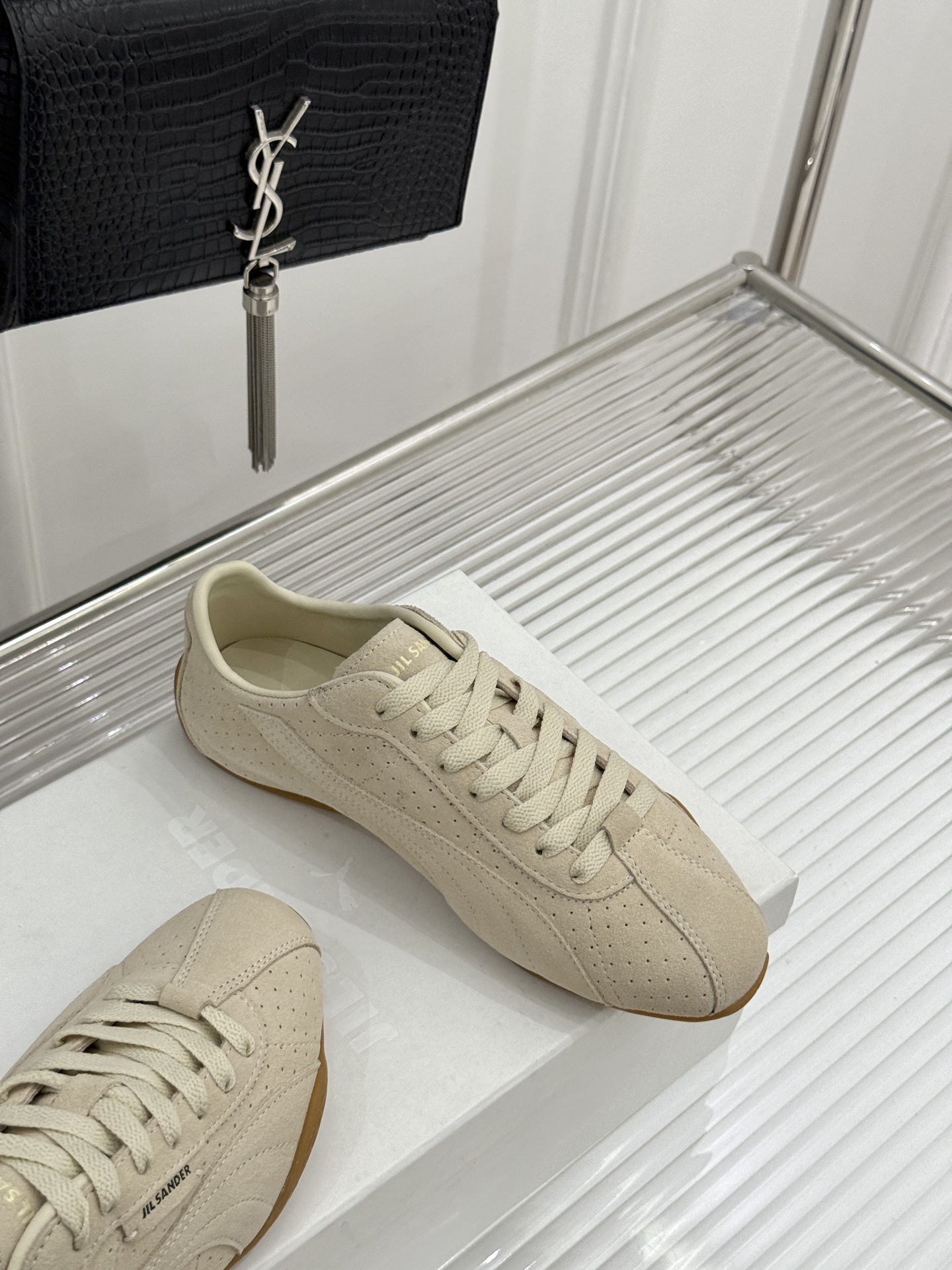 Jil Sander x PUMA 26WF新品休闲运动鞋德训鞋 极简与运动的灵魂碰撞Jil Sande Jil Sander x PUMA 26WF新品休闲运动鞋德训鞋 极简与运动的灵魂碰撞Jil Sande