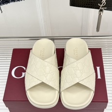 Gucci/古驰26WF新品双G压花交叉带休闲拖鞋双G压花经典永不过时交叉带自带慵懒松弛感小羊皮软到不像 Gucci/古驰26WF新品双G压花交叉带休闲拖鞋双G压花经典永不过时交叉带自带慵懒松弛感小羊皮软到不像
