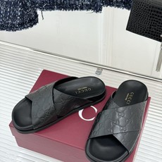 Gucci/古驰26WF新品双G压花交叉带休闲拖鞋双G压花经典永不过时交叉带自带慵懒松弛感小羊皮软到不像 Gucci/古驰26WF新品双G压花交叉带休闲拖鞋双G压花经典永不过时交叉带自带慵懒松弛感小羊皮软到不像