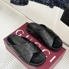 Gucci/古驰26WF新品双G压花交叉带休闲拖鞋双G压花经典永不过时交叉带自带慵懒松弛感小羊皮软到不像 Gucci/古驰26WF新品双G压花交叉带休闲拖鞋双G压花经典永不过时交叉带自带慵懒松弛感小羊皮软到不像
