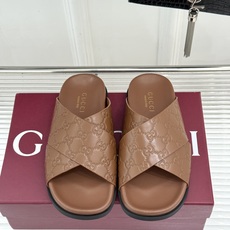 Gucci/古驰26WF新品双G压花交叉带休闲拖鞋双G压花经典永不过时交叉带自带慵懒松弛感小羊皮软到不像 Gucci/古驰26WF新品双G压花交叉带休闲拖鞋双G压花经典永不过时交叉带自带慵懒松弛感小羊皮软到不像
